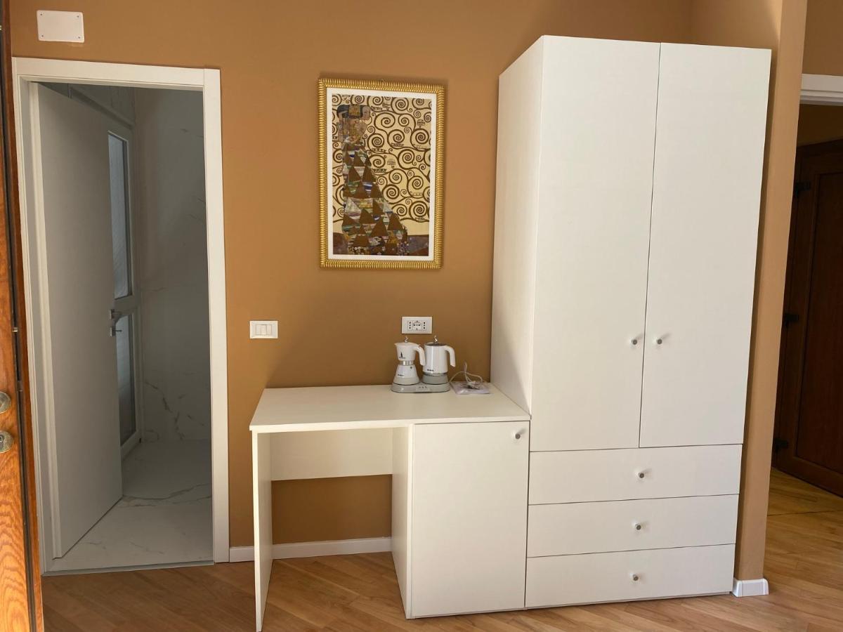 Villa Castello Only Room Limone sul Garda Dış mekan fotoğraf